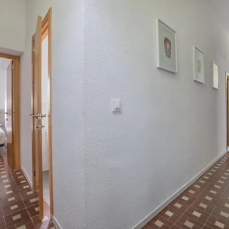 Homies - Parking Incluido